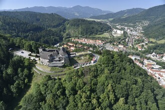 Luftbild Burg Oberkapfenberg | © Stadtgemeinde Kapfenberg